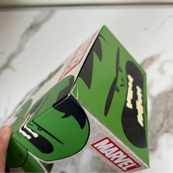 Mighty Muggs Marvel Hulk & Thanos NEW Vinyl Figures - Picture 3 of 14